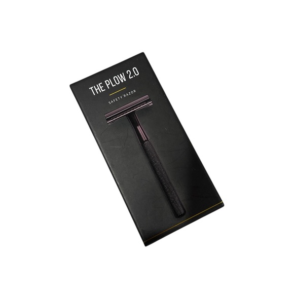 The Plow 2.0 Safety Razor - Picture 1 of 3
